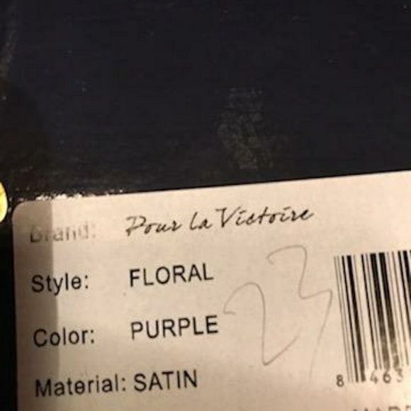 Shoes - Picture 2 of 7